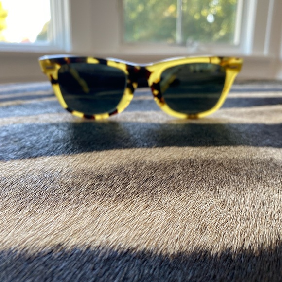 VINTAGE RAY BAN Wayfarer 1980's Mid century tortoise B&L USA - Picture 2 of 5